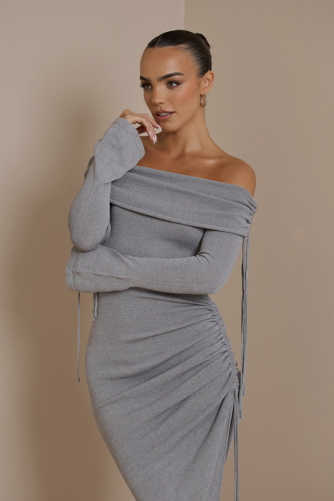 SAMANTHA KNIT DRESS IN GRAY