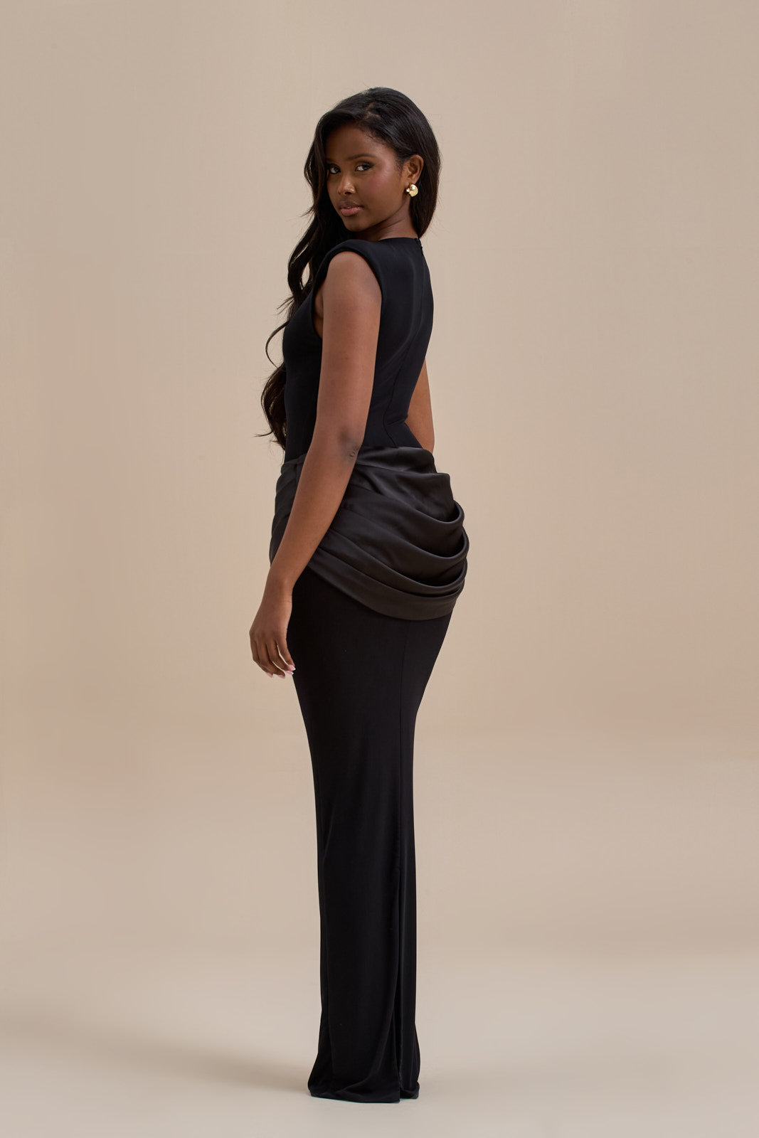 EMAN SLEEVELESS MAXI DRESS WITH SATIN DRAPED WAIST DETAIL | BLACK
