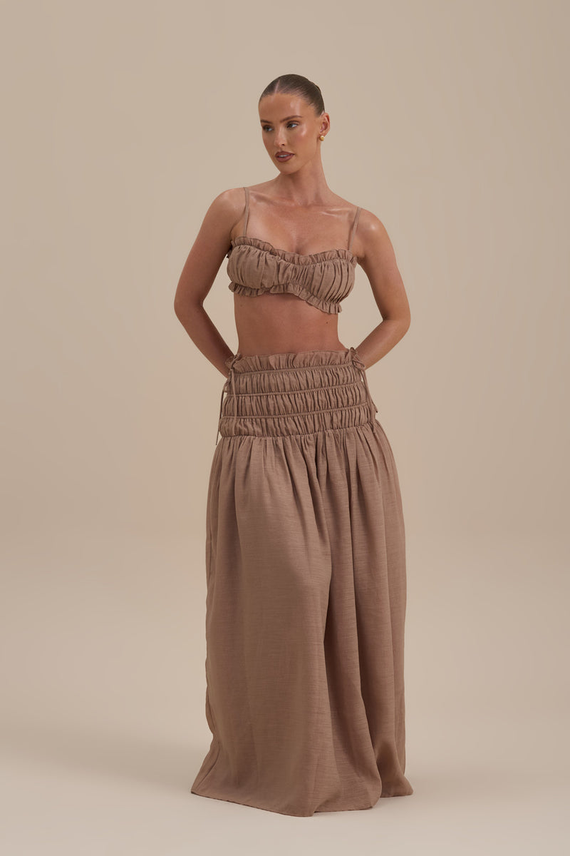 SOULIE SHIRRED WAIST MAXI SKIRT | MOCHA MOUSSE