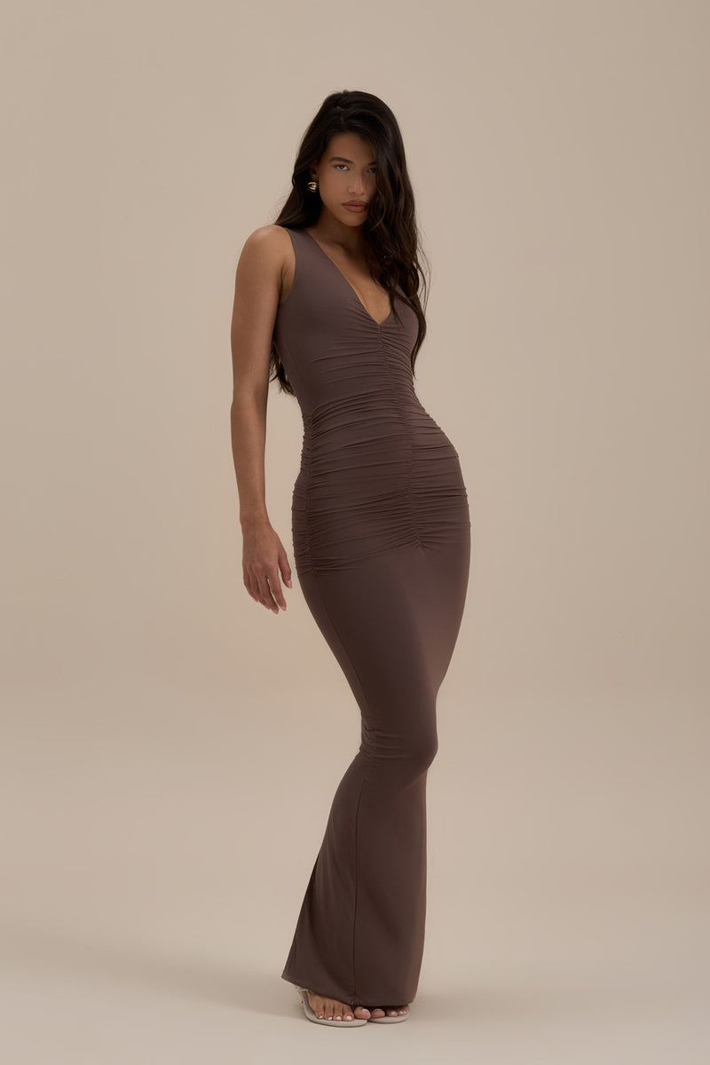 TATE SLEEVELESS MAXI DRESS | MOCHA MOUSSE
