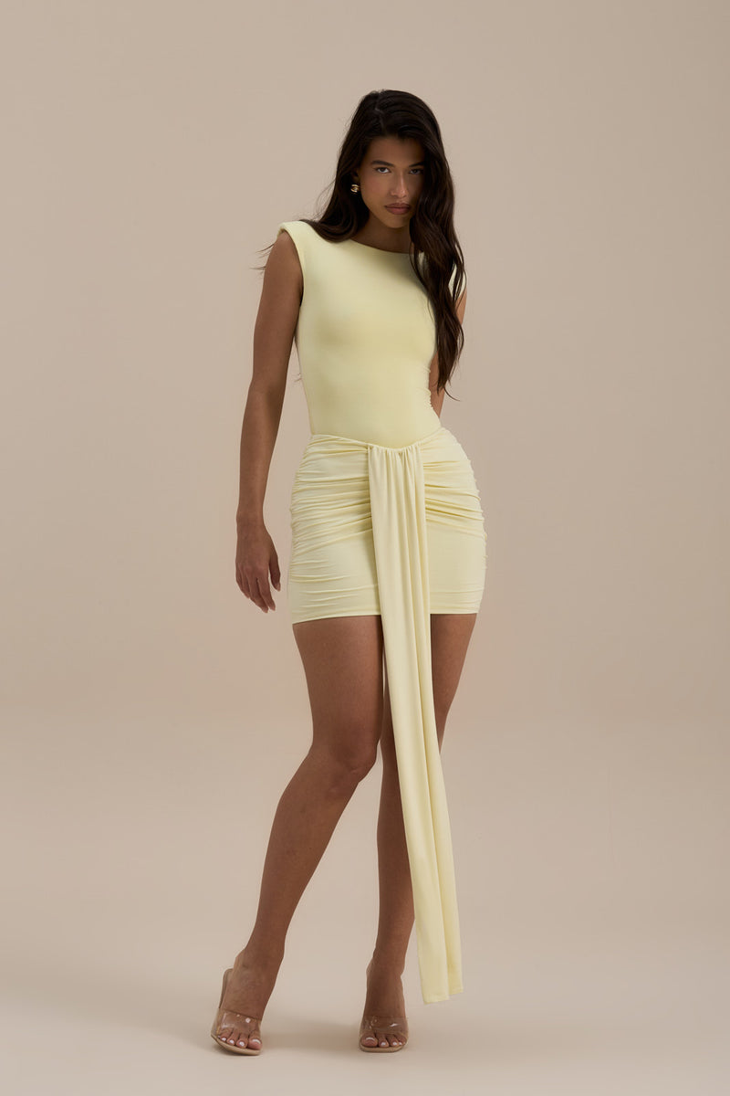 NARA DRAPE MINI SKIRT | LEMON