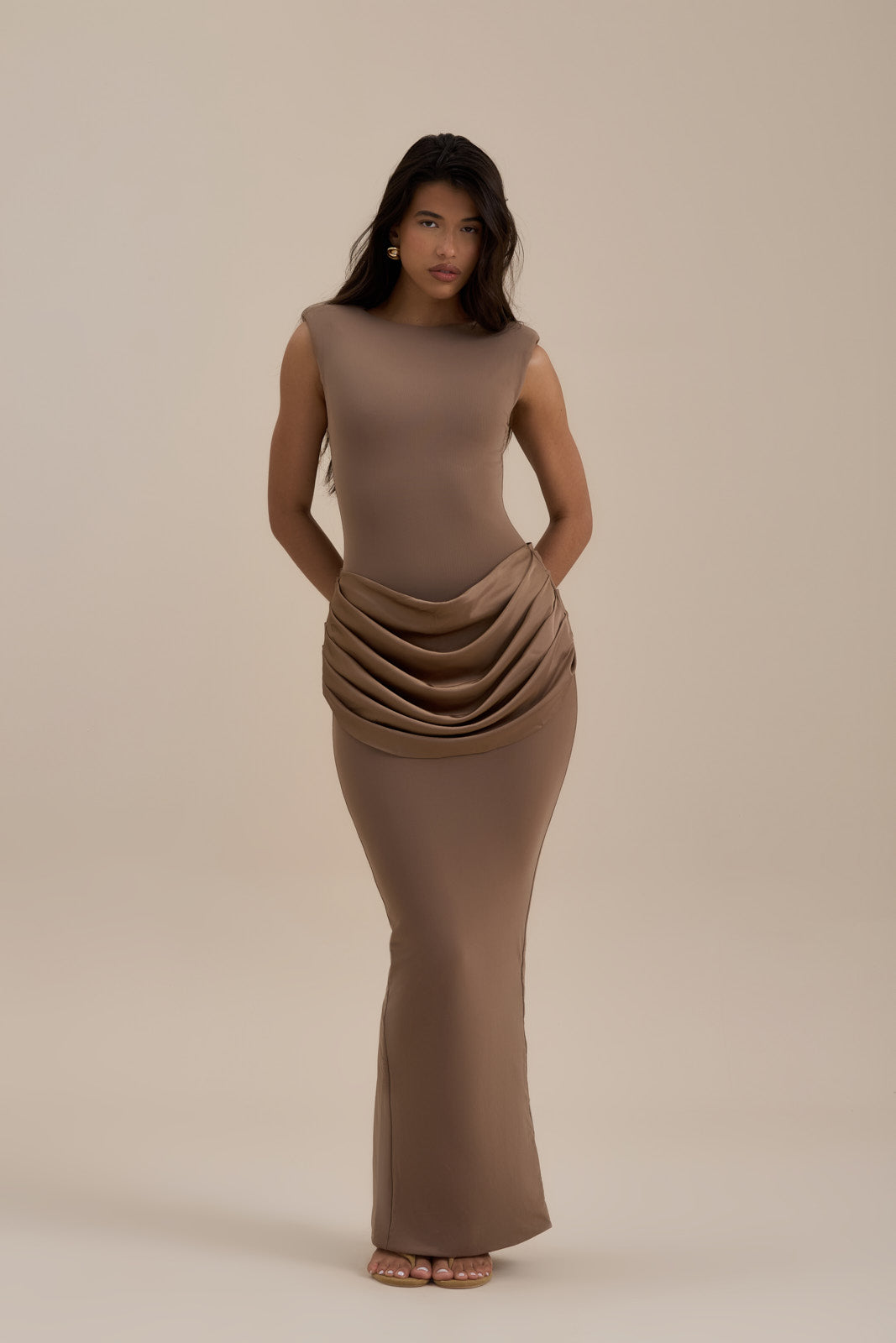 EMAN SLEEVELESS MAXI DRESS WITH SATIN DRAPED WAIST DETAIL | MOCHA MOUSSE