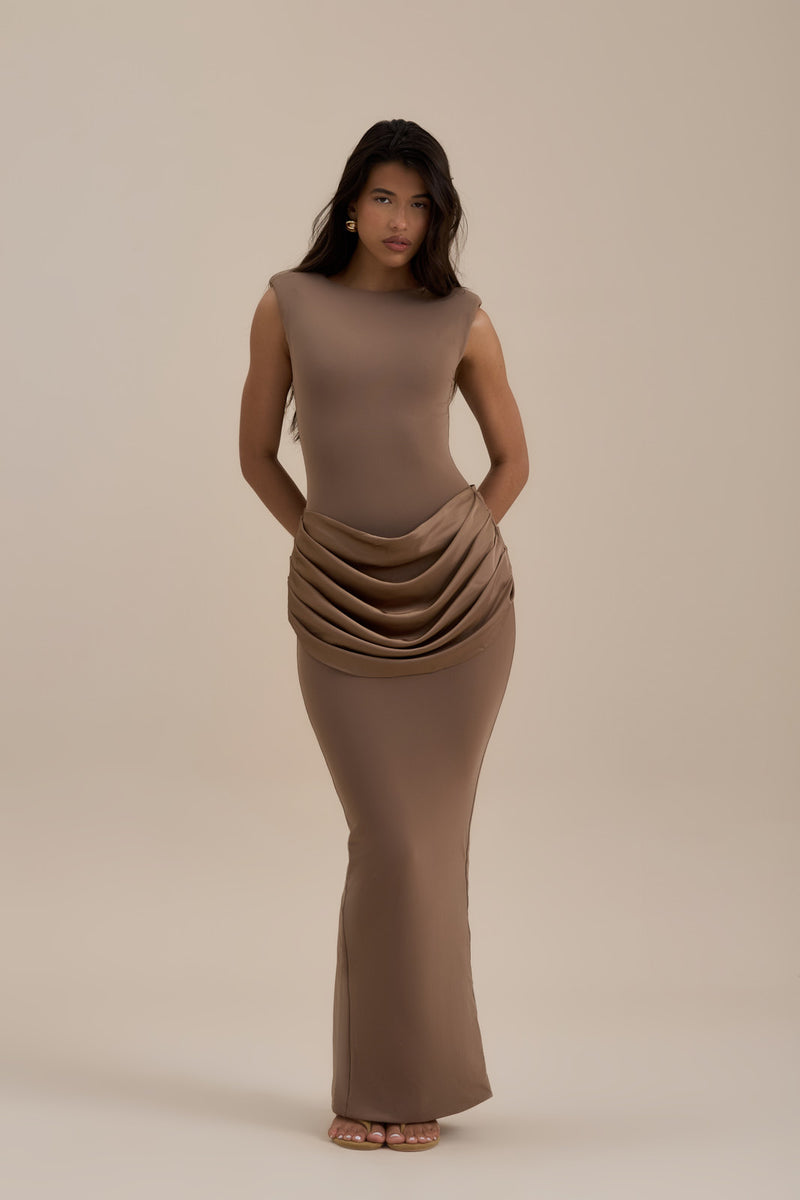 EMAN SLEEVELESS MAXI DRESS WITH SATIN DRAPED WAIST DETAIL | MOCHA MOUSSE
