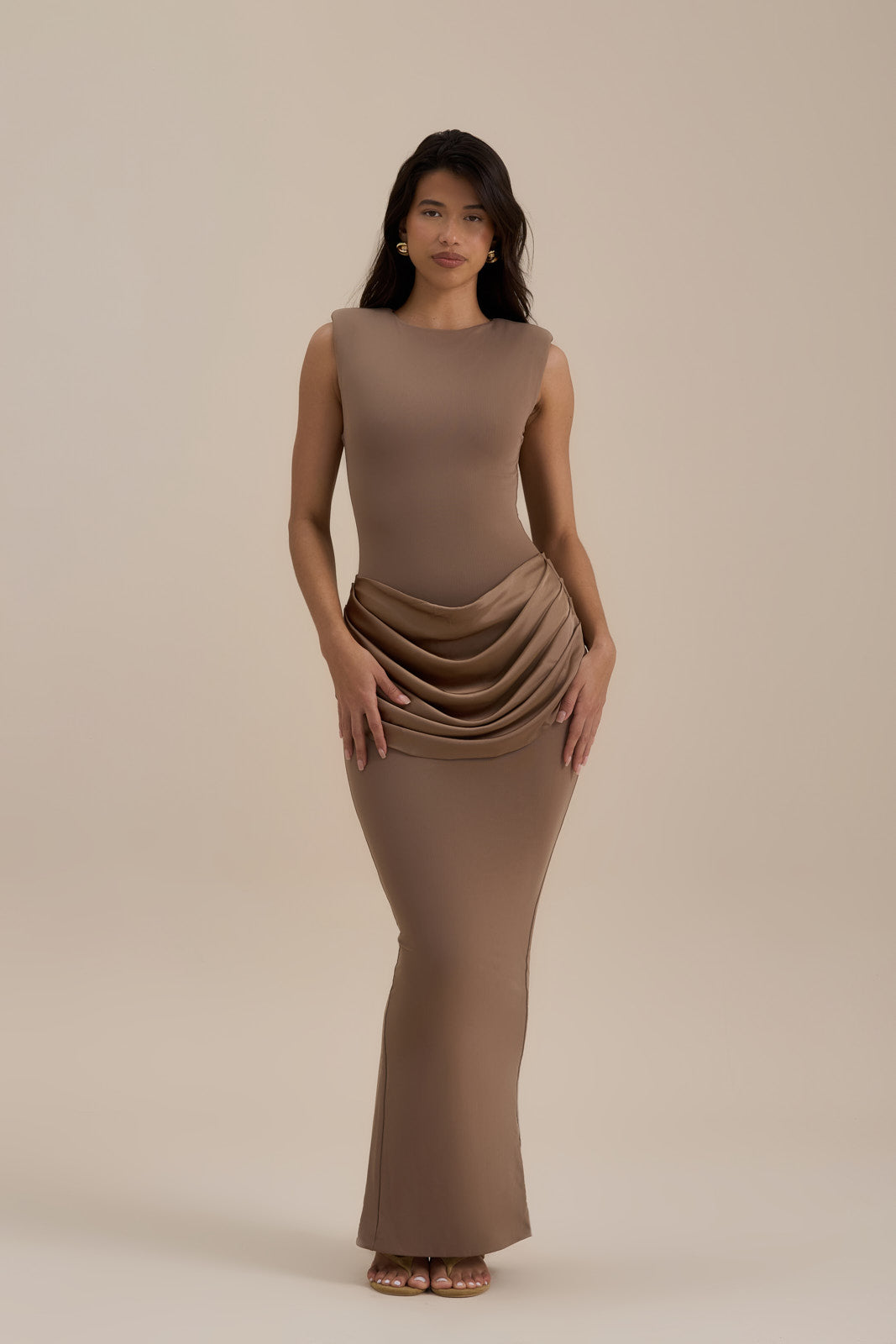 EMAN SLEEVELESS MAXI DRESS WITH SATIN DRAPED WAIST DETAIL | MOCHA MOUSSE