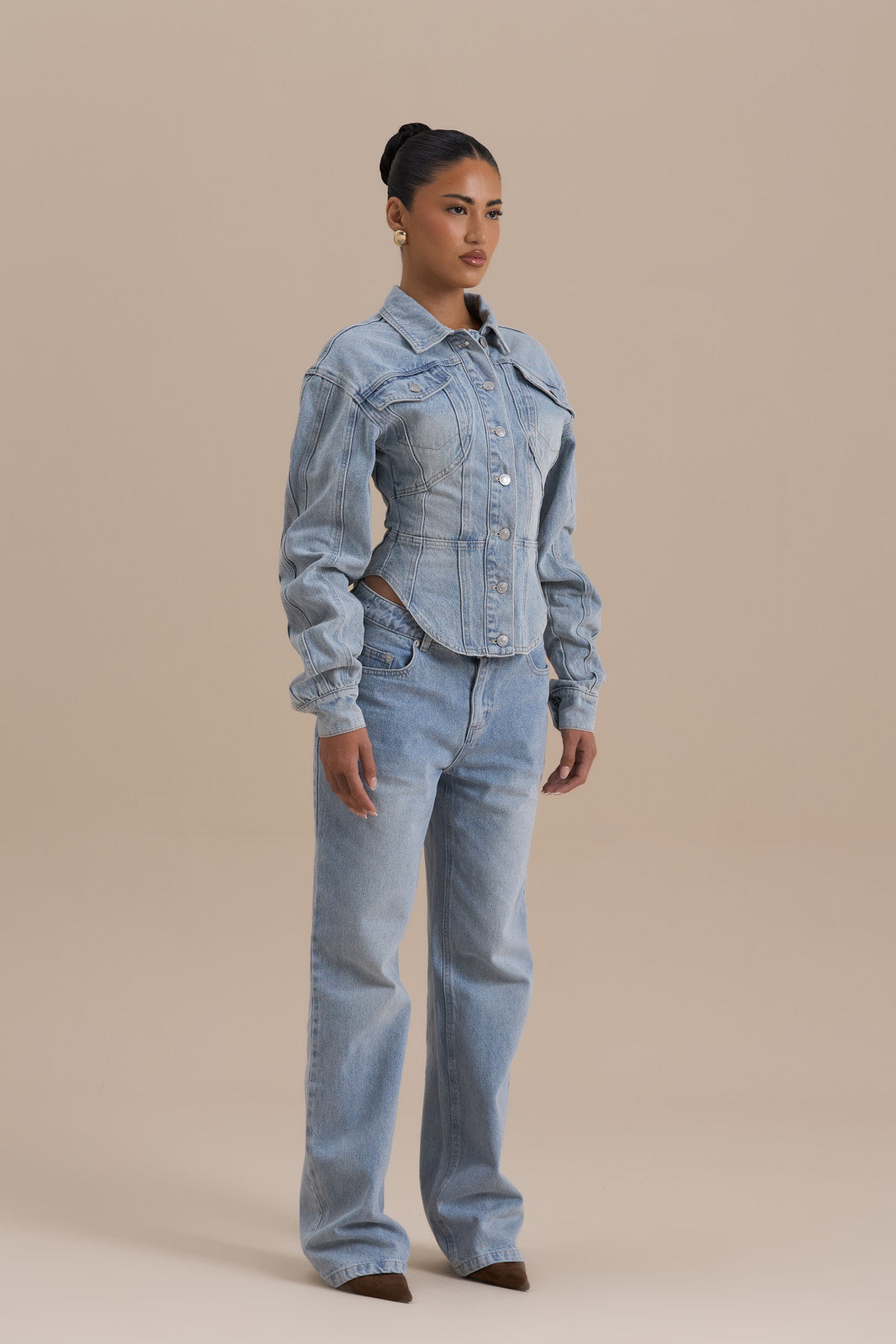 WANDER STRAIGHT LEG JEANS WITH ADJUSTABLE WAIST | MID WASH DENIM