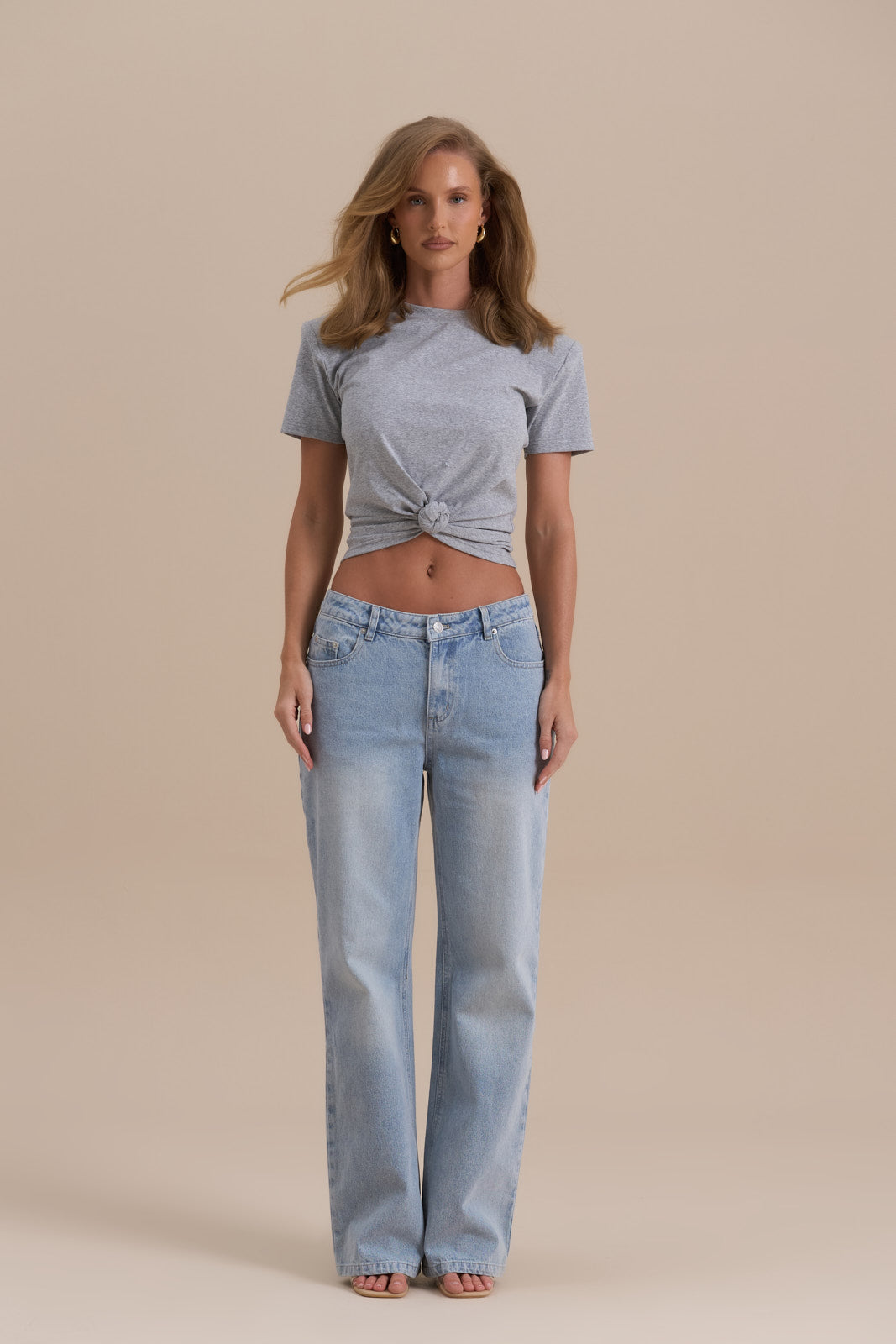 WANDER STRAIGHT LEG JEANS WITH ADJUSTABLE WAIST | MID WASH DENIM