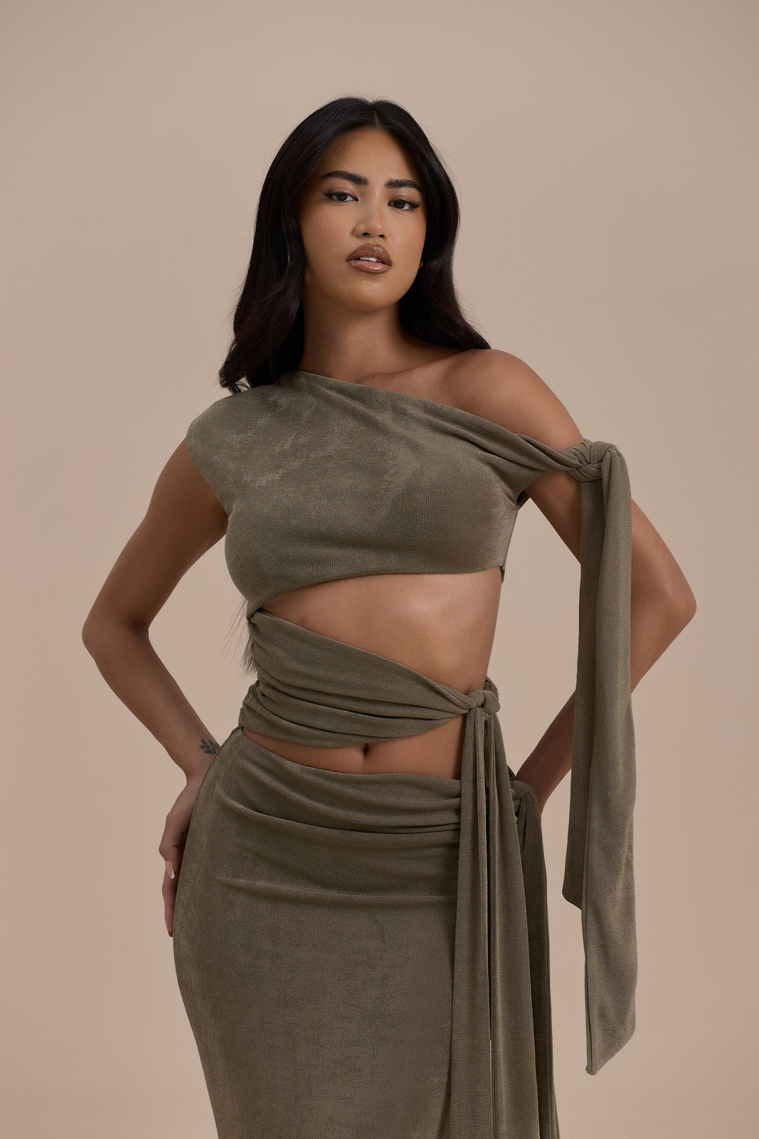 NOA CUT OUT TOP | KHAKI