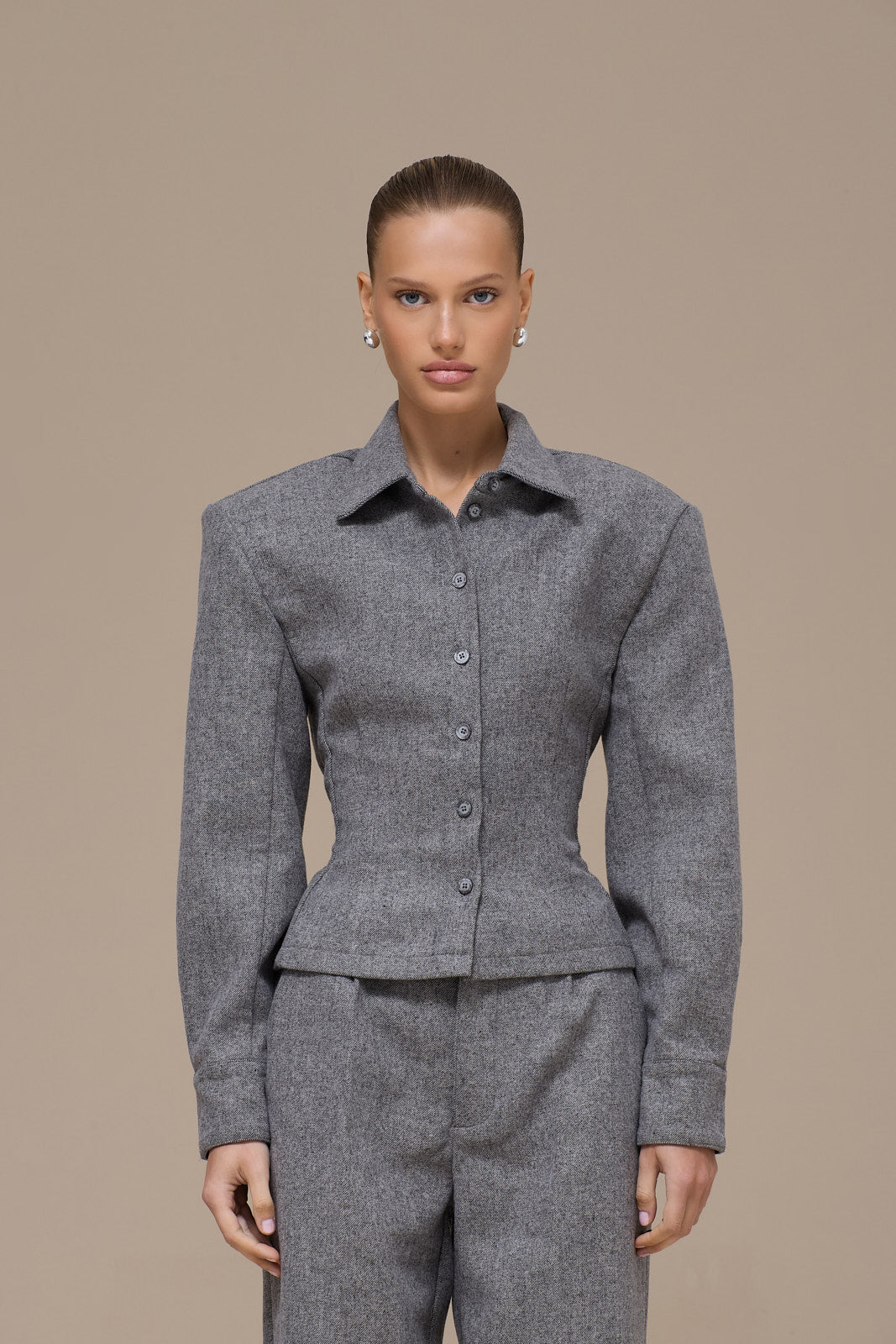 BLAIR BUTTON UP REMOVABLE SHOULDER PAD SHIRT | GREY