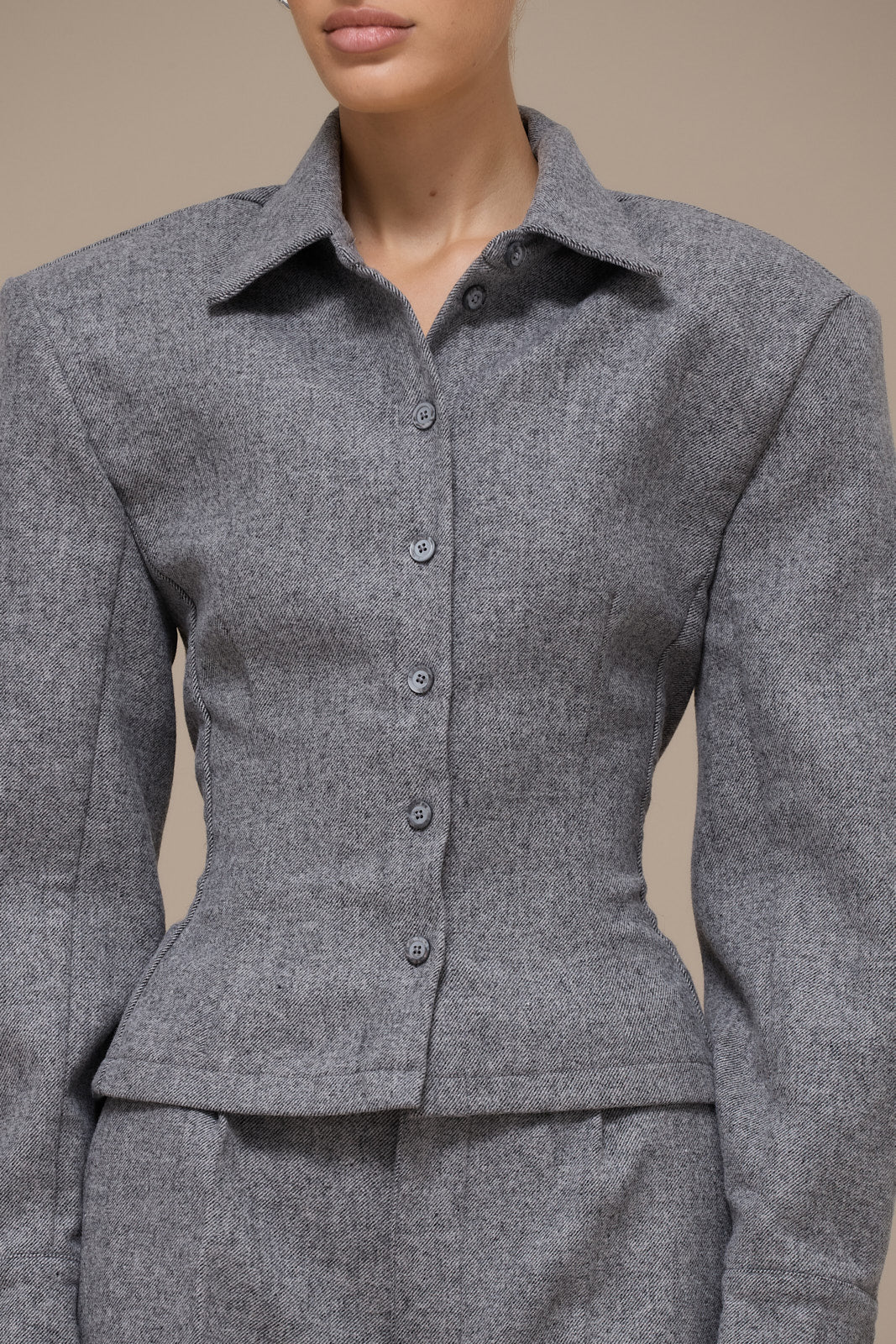 BLAIR BUTTON UP REMOVABLE SHOULDER PAD SHIRT | GREY
