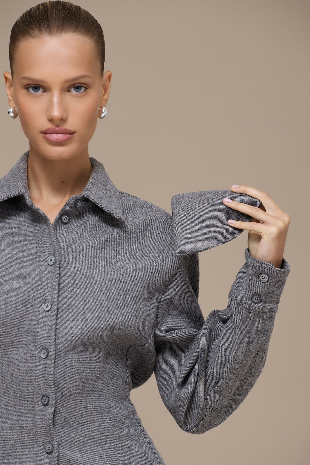 BLAIR BUTTON UP REMOVABLE SHOULDER PAD SHIRT | GREY