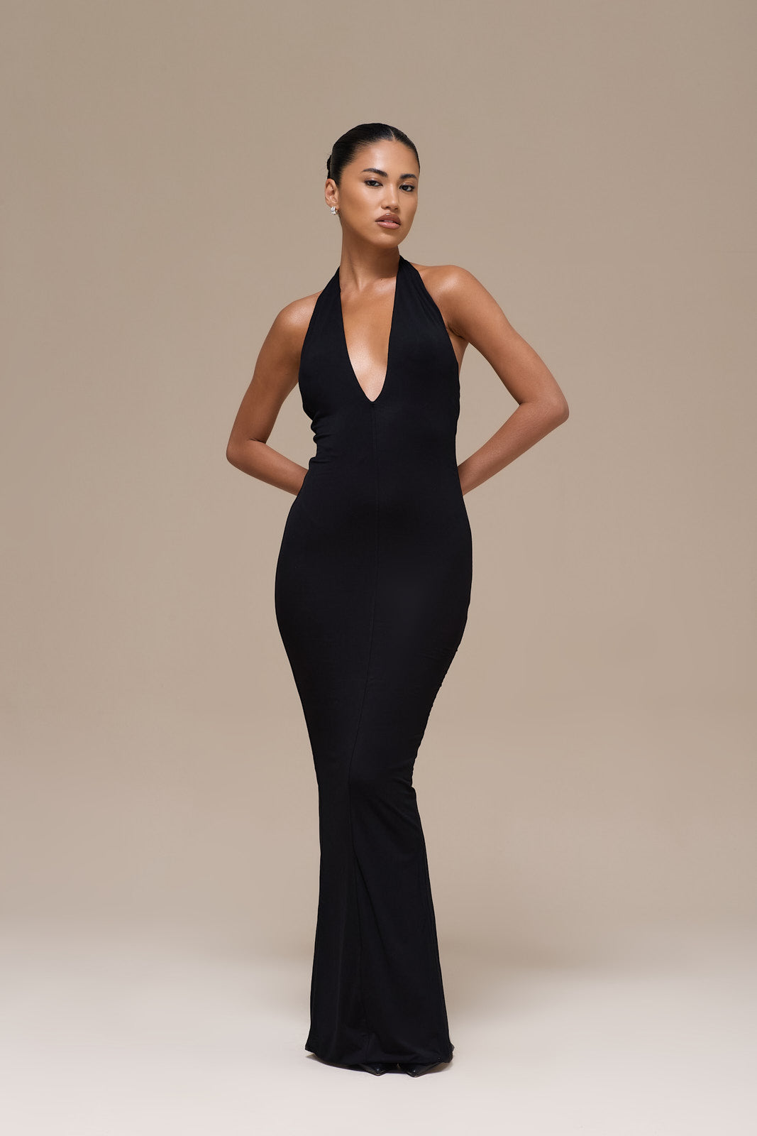 PHE HALTER MAXI DRESS | BLACK