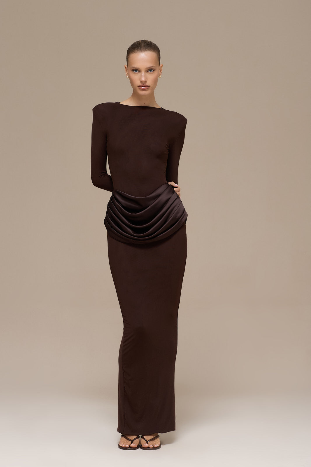 EMAN LONG SLEEVE MAXI DRESS WITH SATIN DRAPED WAIST DETAIL | CHOCOLATE