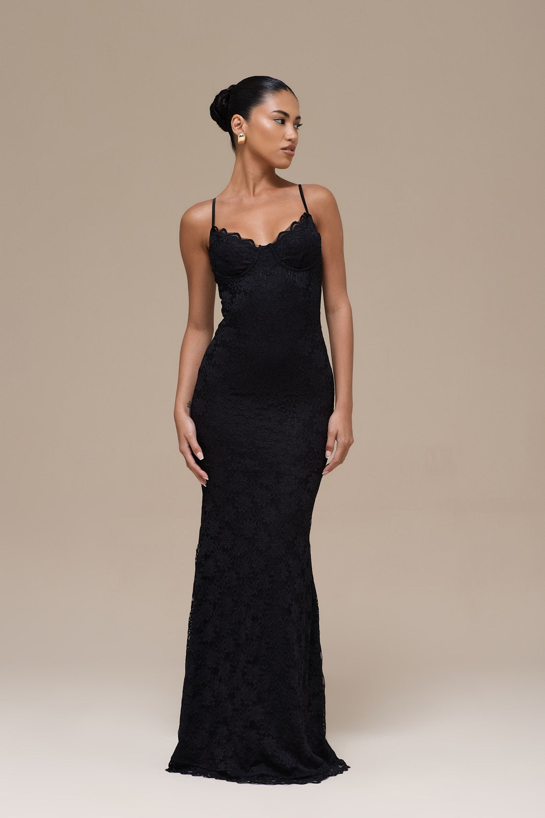 LEAH LACE MAXI DRESS | Black L