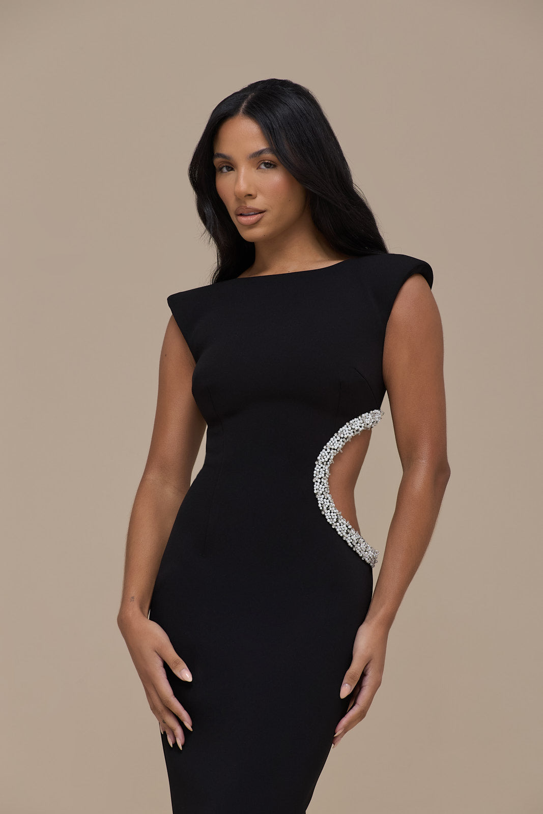 CINDY CRYSTAL CUT OUT MAXI DRESS | BLACK