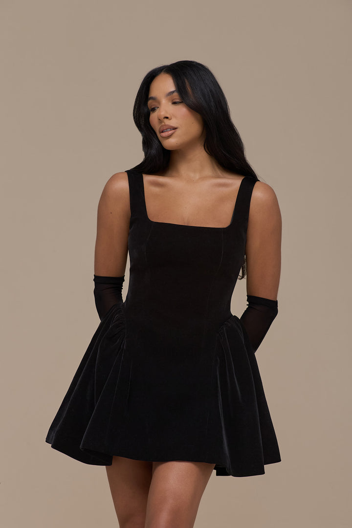 LUCKY MINI DRESS | BLACK VELVET – Wander Doll