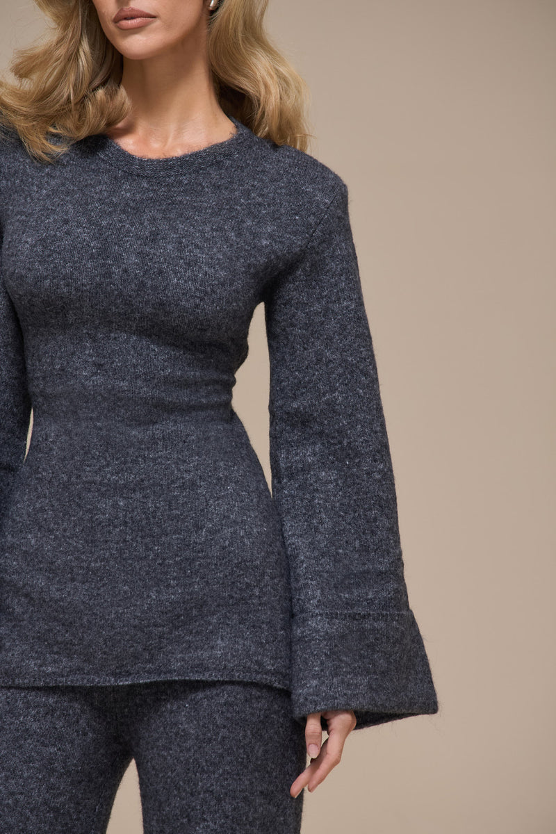 RHYLA LONG SLEEVE KNITTED TOP | GREY
