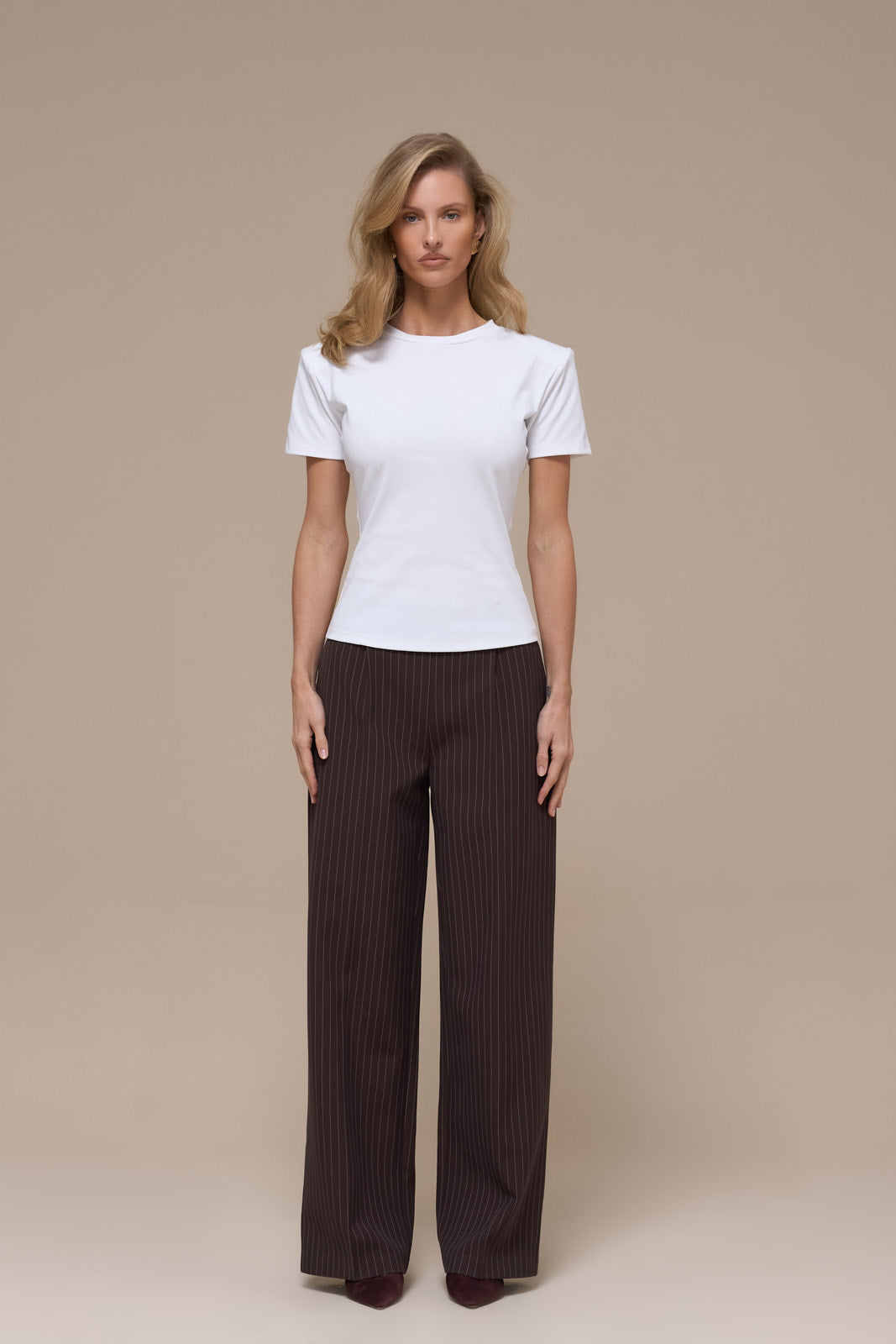 SHORT SLEEVE BASIC TEE WITH DETACHABLE SHOULDER PADS | WHITE