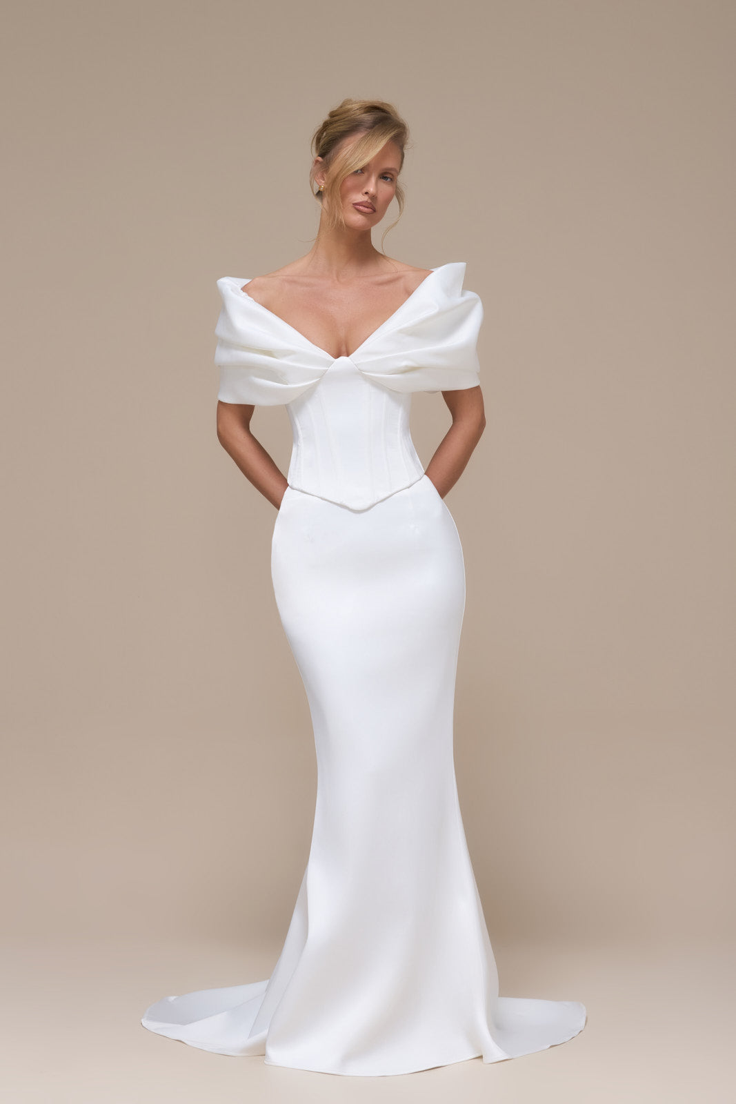 VIVIENNE HIGH WAIST MERMAID SKIRT WITH TRAIN | IVORY