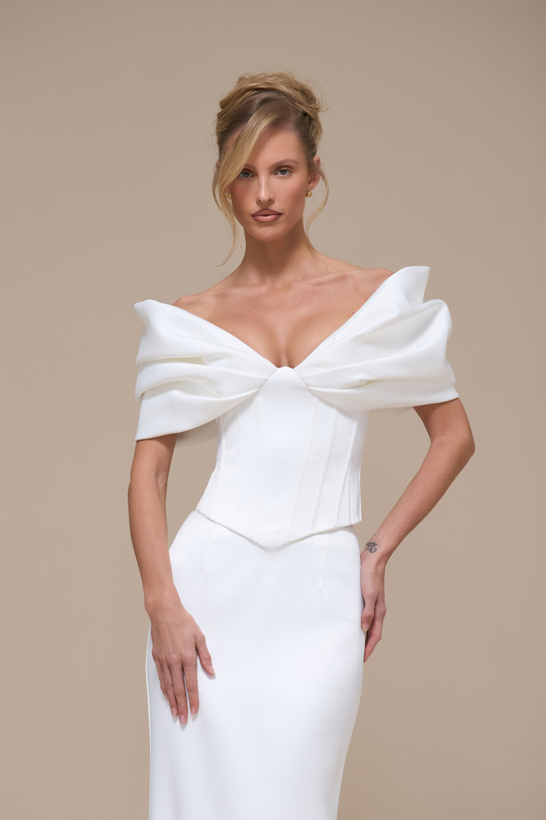 VIVIENNE OFF SHOULDER GATHERED CORSET | IVORY