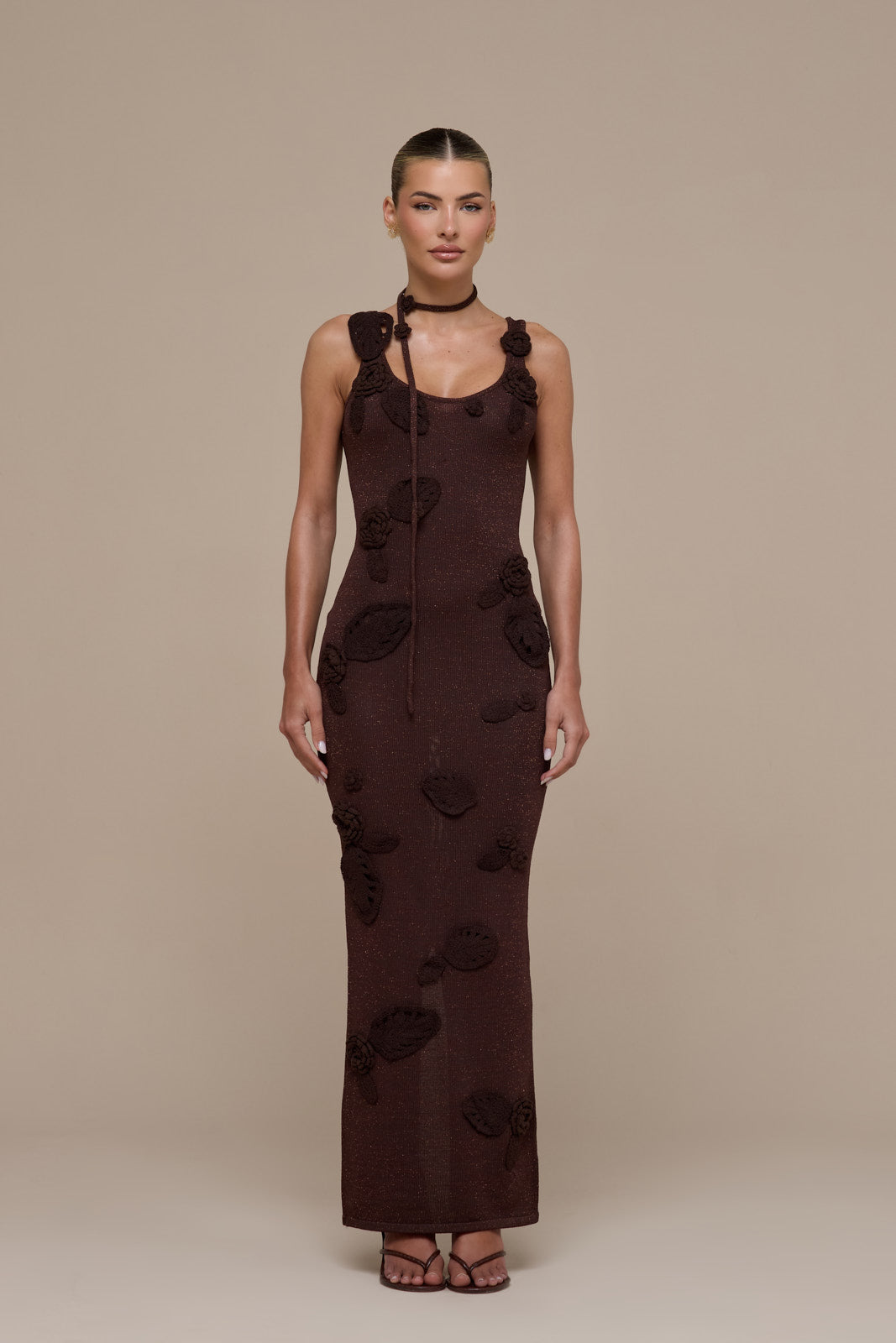EDEN KNITTED MAXI DRESS WITH FLORAL APPLIQUÉ | CHOCOLATE