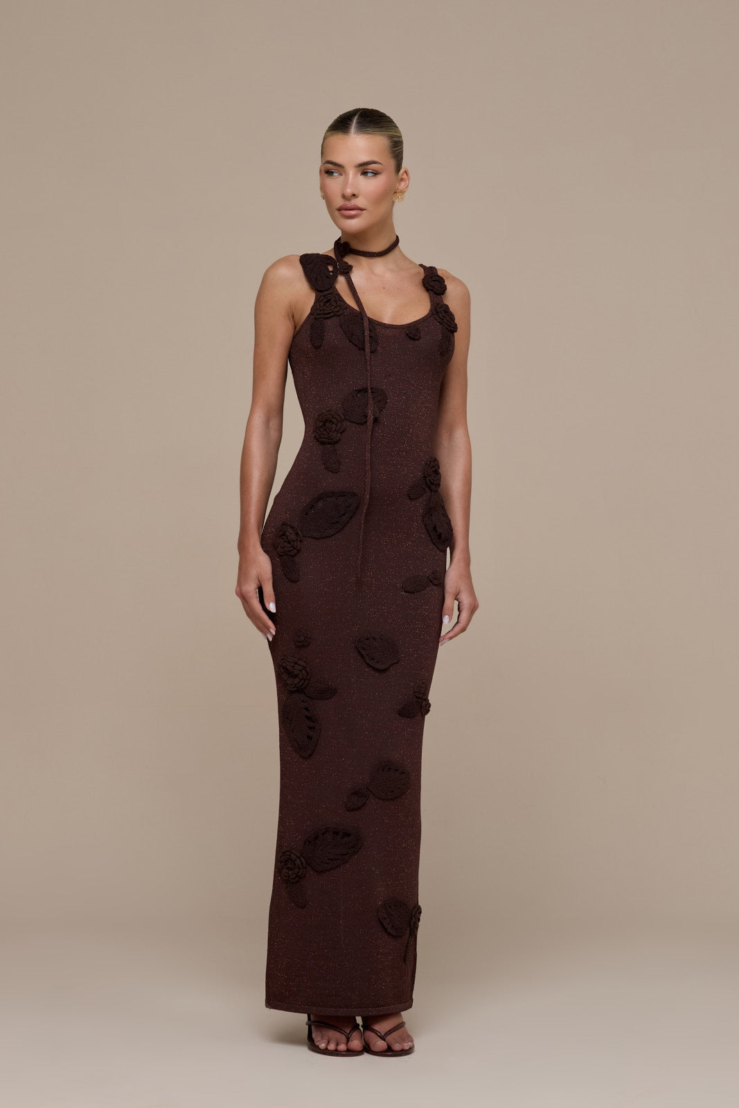 EDEN KNITTED MAXI DRESS WITH FLORAL APPLIQUÉ | CHOCOLATE