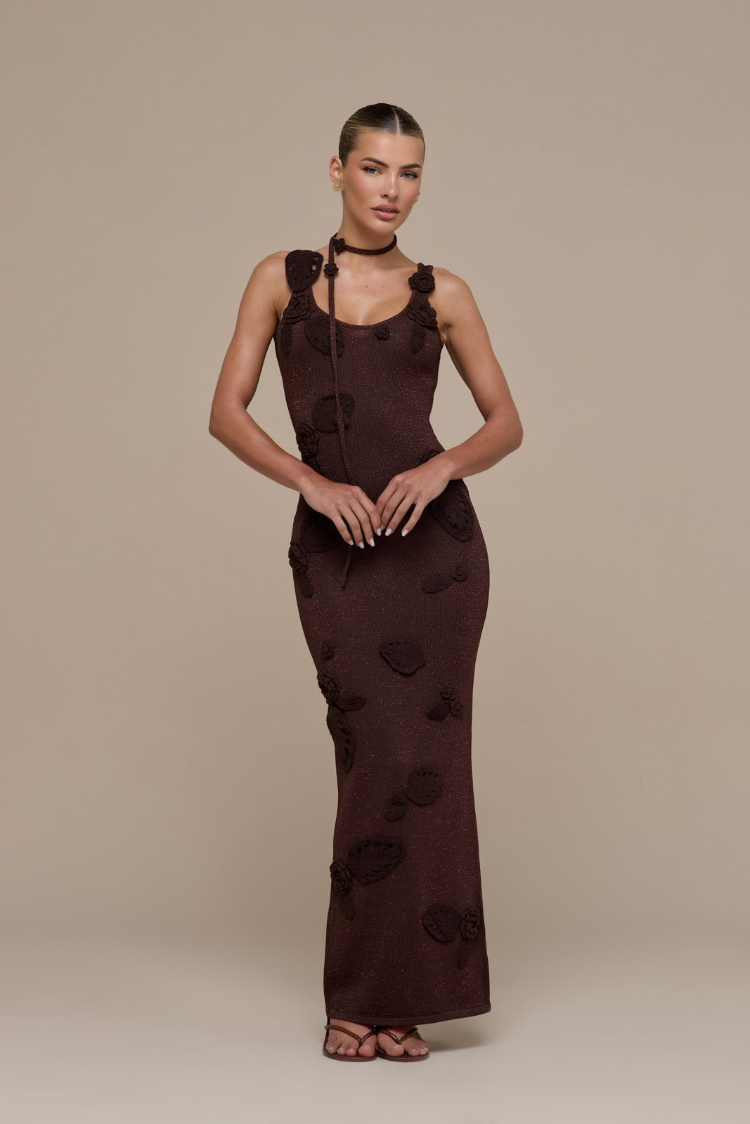 EDEN KNITTED MAXI DRESS WITH FLORAL APPLIQUÉ | CHOCOLATE