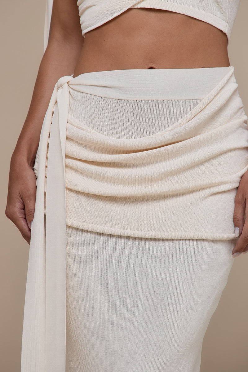 LOIS KNITTED OFF THE SHOULDER TIE DETAIL TOP | VANILLA