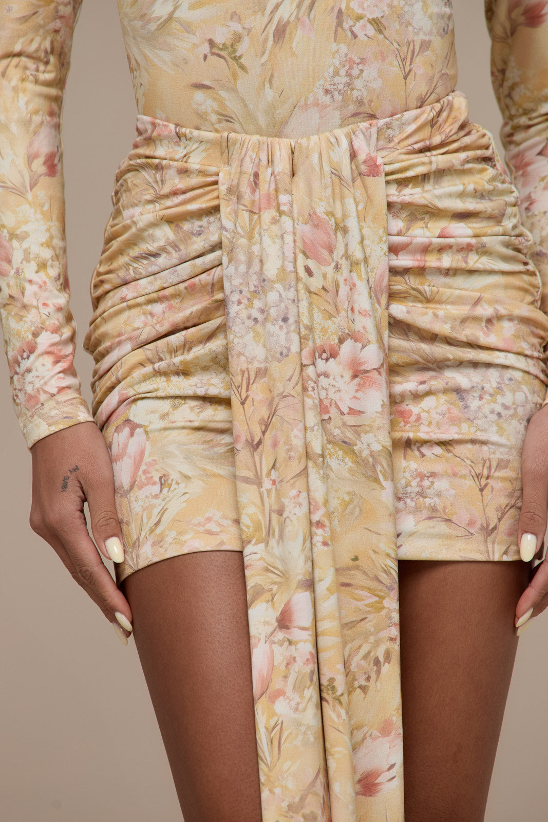 NARA DRAPE MINI SKIRT | YELLOW FLORAL