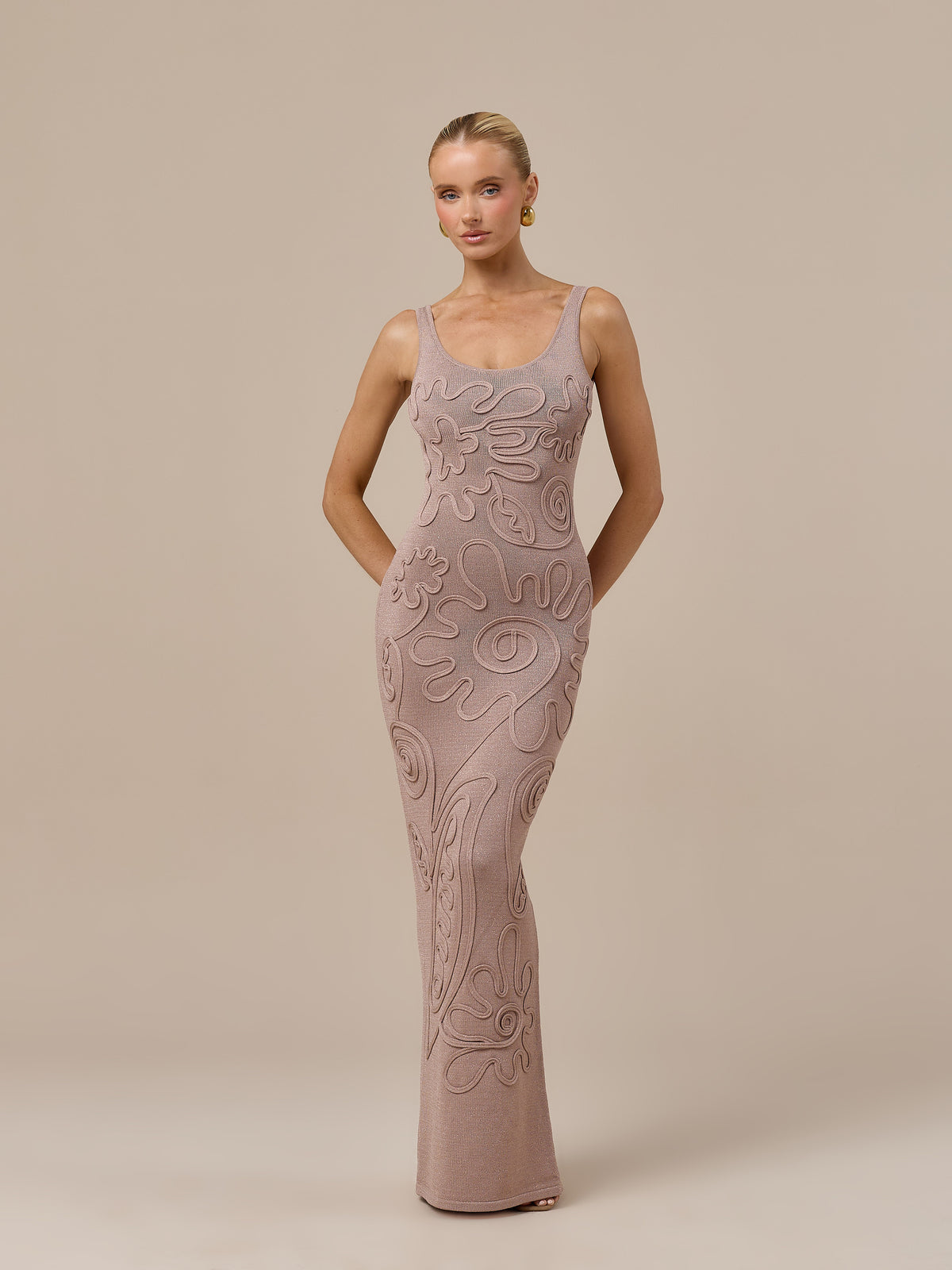 SUNNIE SLEEVELESS KNITTED MAXI DRESS WITH SWIRL DETAIL | LATTE