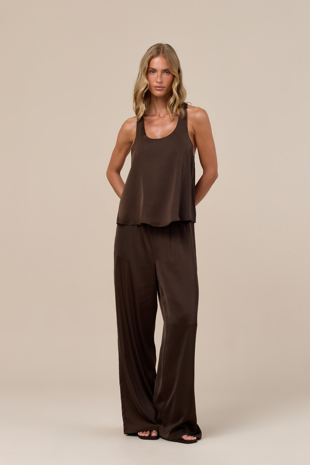 LENI SATIN ELASTIC WAIST TROUSERS | CHOCOLATE