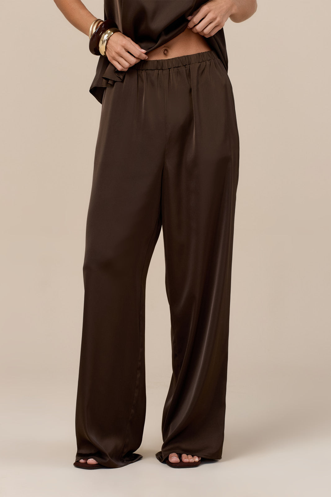 LENI SATIN ELASTIC WAIST TROUSERS | CHOCOLATE