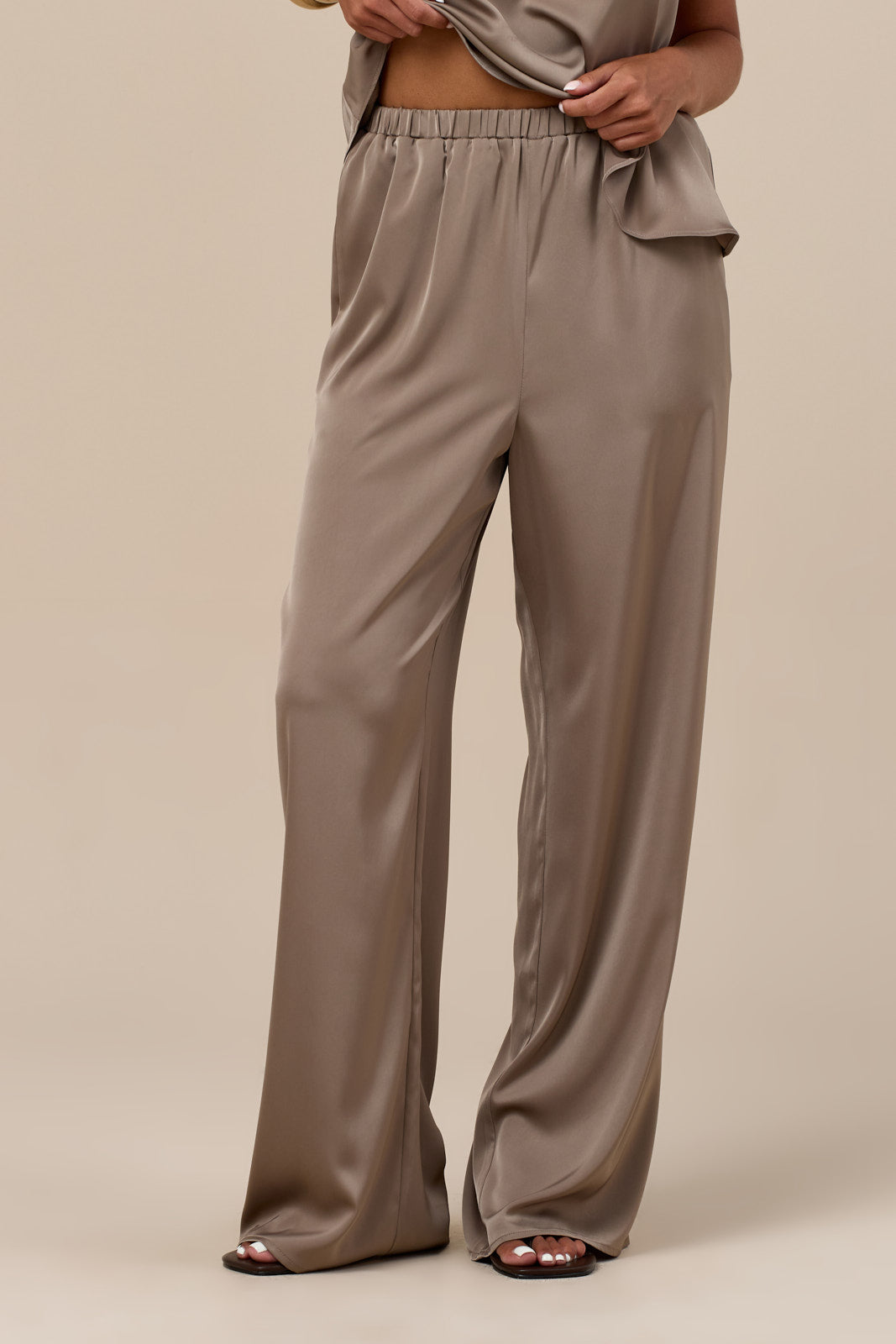 LENI SATIN ELASTIC WAIST TROUSERS | TAUPE