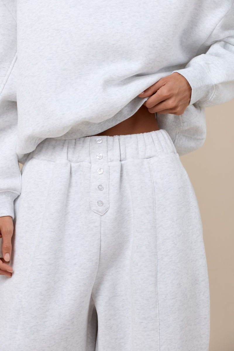 LANE BUTTON BALLOON LEG SWEATPANTS | GREY
