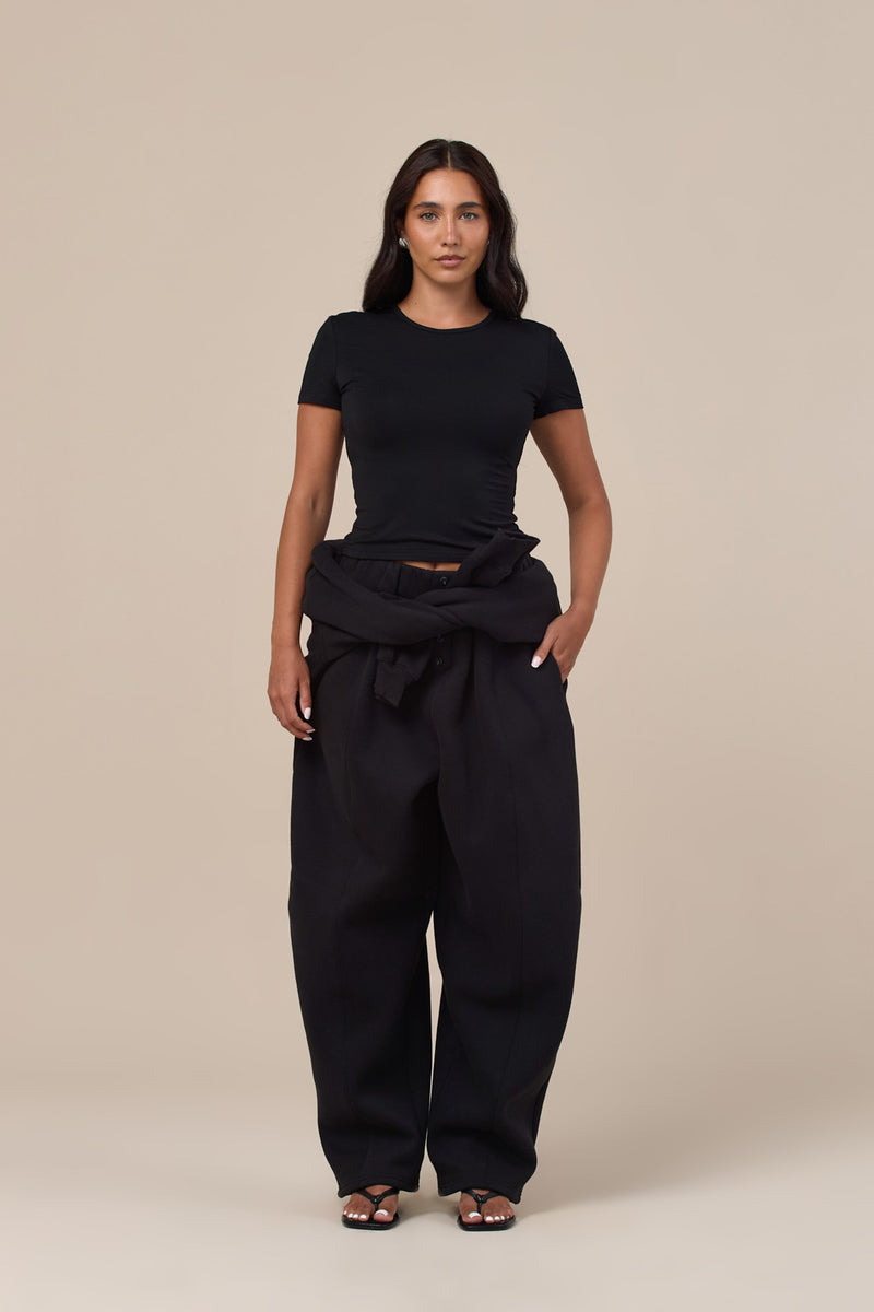 BLAKE BASIC SHORT SLEEVE T-SHIRT | BLACK