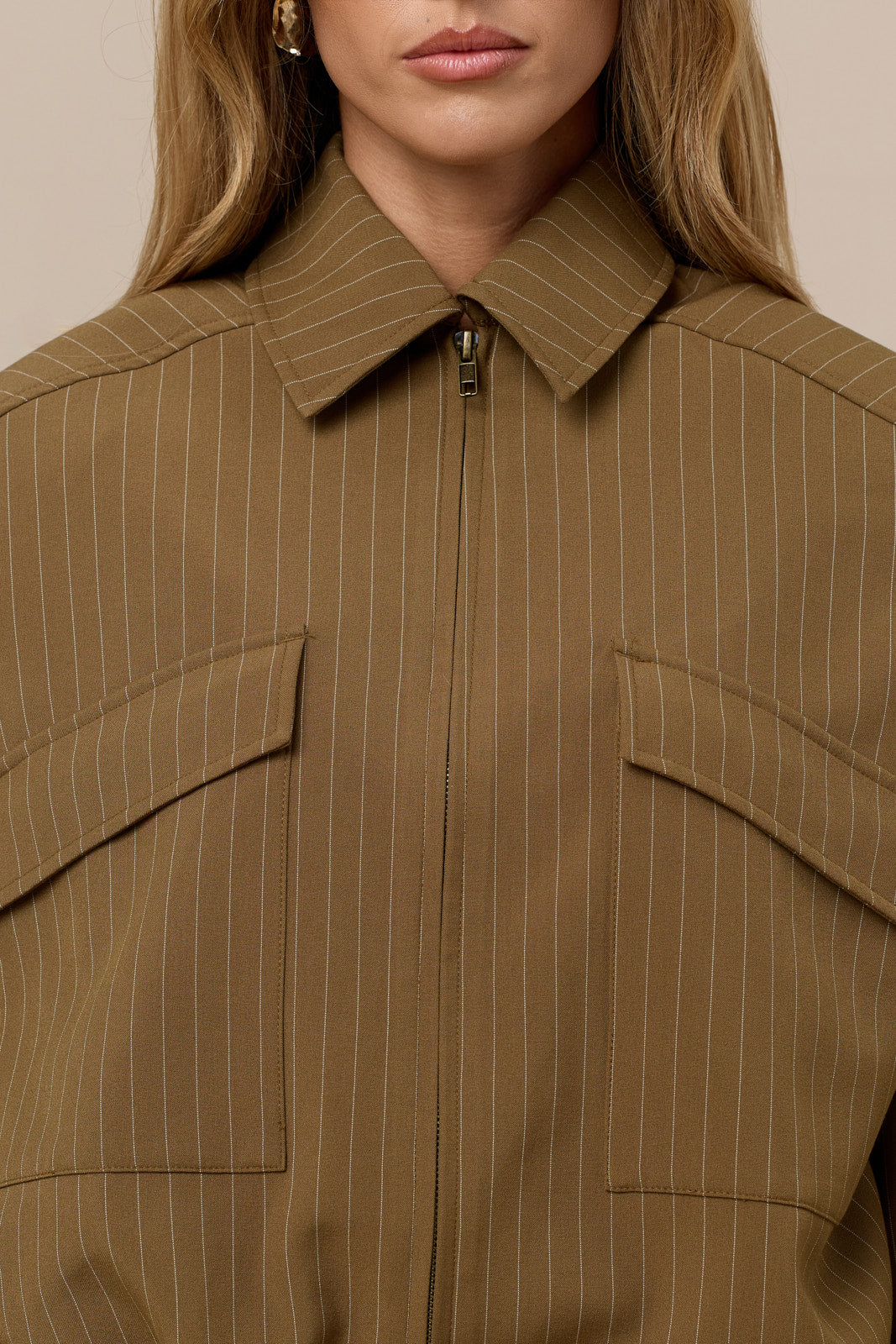 VANCE PINSTRIPE OVERSIZED JACKET WITH REMOVABLE SHOULDER PADS | OLIVE PINSTRIPE