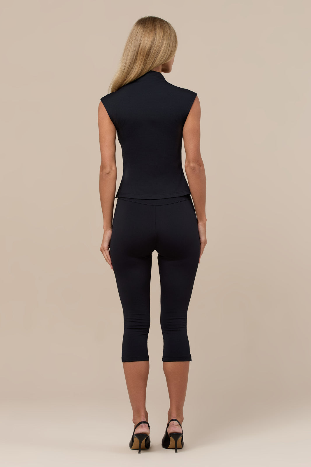 ALEX CAPRI PANT | BLACK