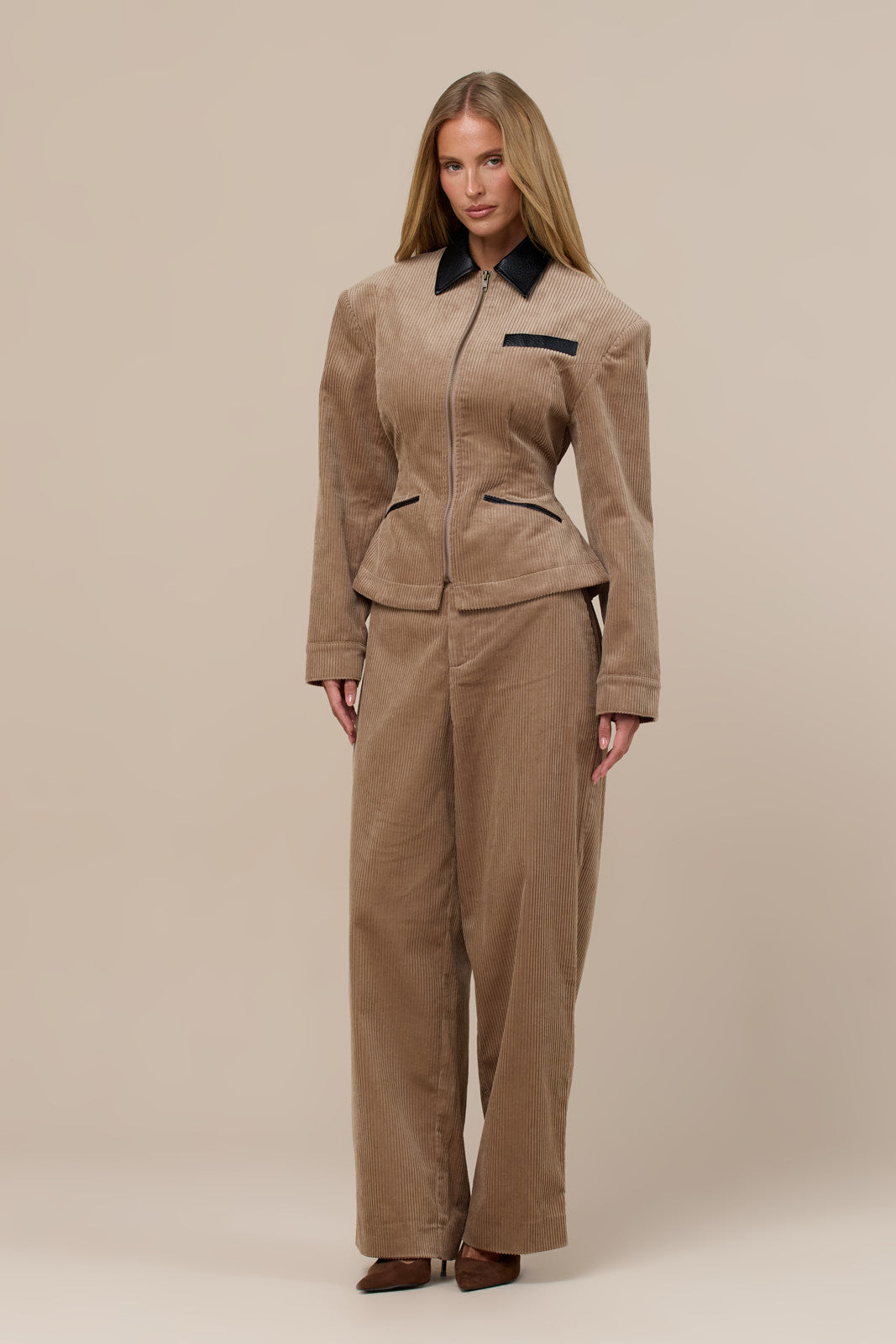 HAMETT CORDUROY STRAIGHT LEG TROUSERS WITH ADJUSTABLE WAIST | CARAMEL