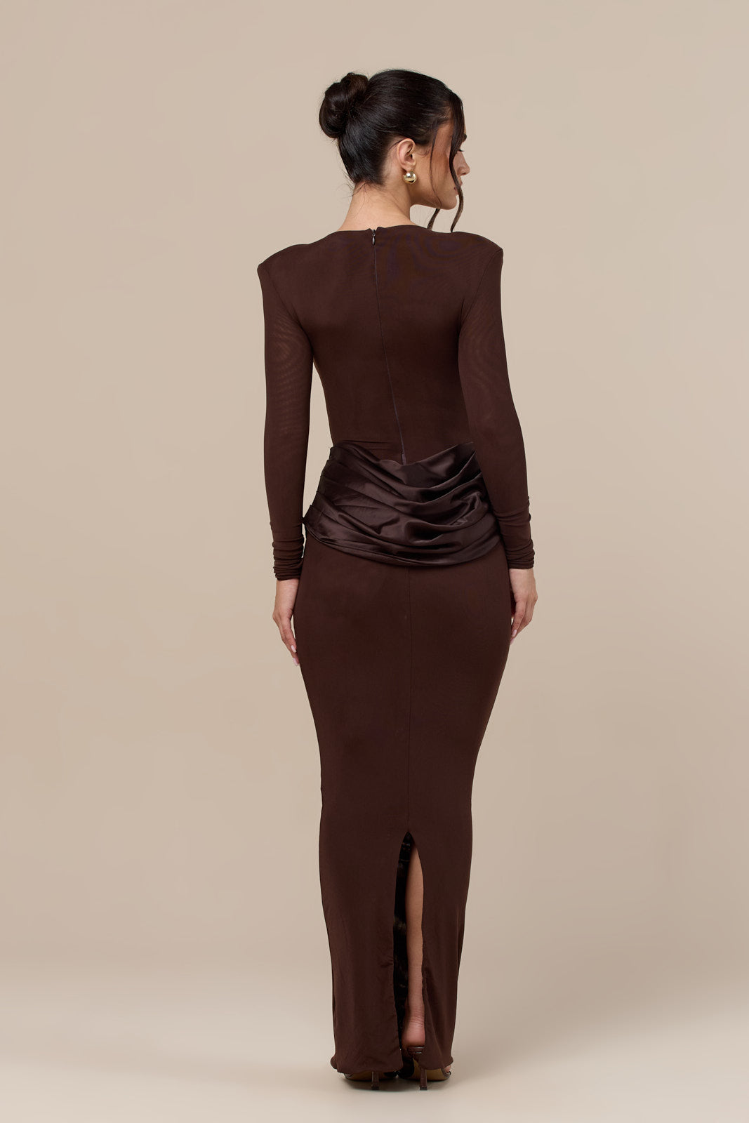 EMAN LONG SLEEVE MAXI DRESS WITH SATIN DRAPED WAIST DETAIL | CHOCOLATE
